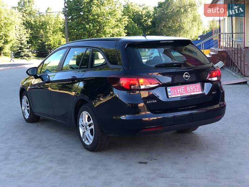 Универсал Opel Astra 2018 в Луцке