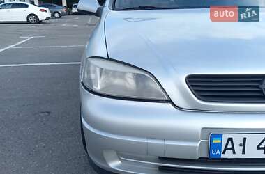 Хэтчбек Opel Astra 1999 в 