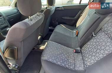Хэтчбек Opel Astra 1999 в 