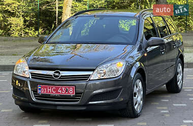Универсал Opel Astra 2009 в 