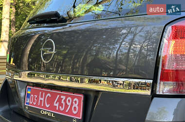 Универсал Opel Astra 2009 в 