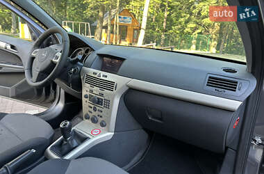 Универсал Opel Astra 2009 в 