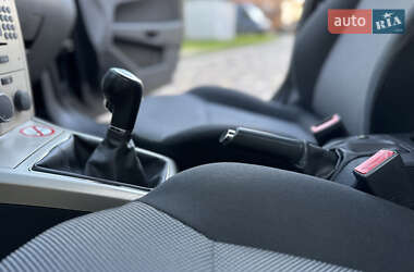 Универсал Opel Astra 2009 в 