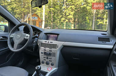 Универсал Opel Astra 2009 в 