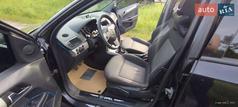 Универсал Opel Astra 2007 в Сколе