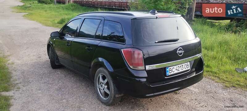 Универсал Opel Astra 2007 в Сколе