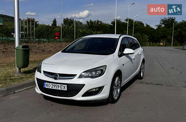 Універсал Opel Astra 2012 в Береговому