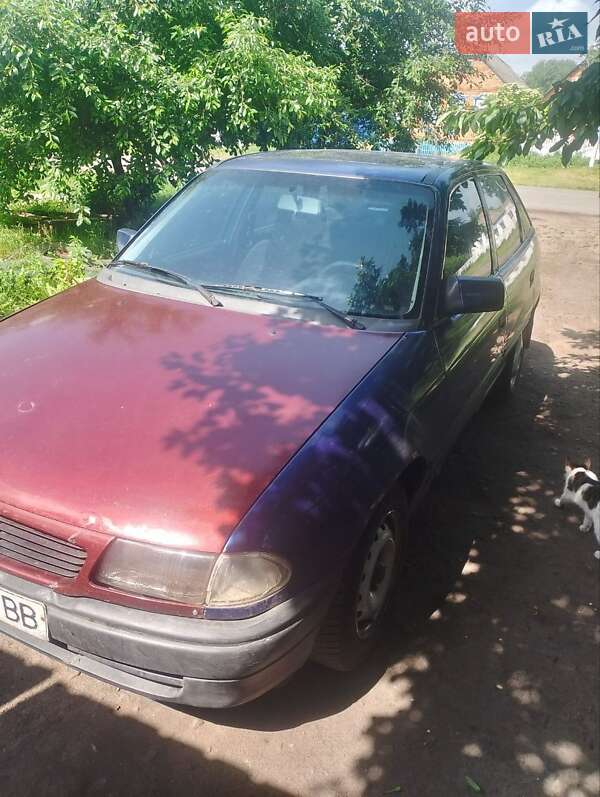 Хетчбек Opel Astra 1992 в Сумах