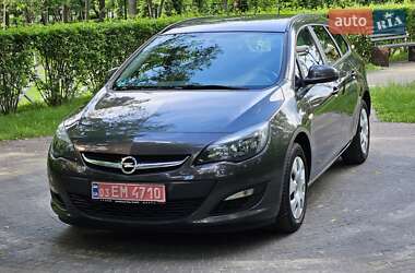 Универсал Opel Astra 2015 в Киеве