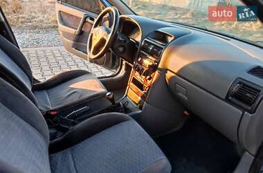 Хетчбек Opel Astra 1998 в 