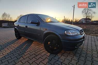 Хетчбек Opel Astra 1998 в 