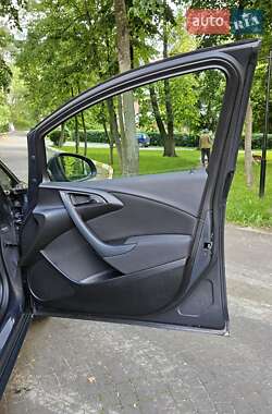 Универсал Opel Astra 2015 в Киеве