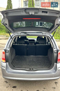 Універсал Opel Astra 2008 в 