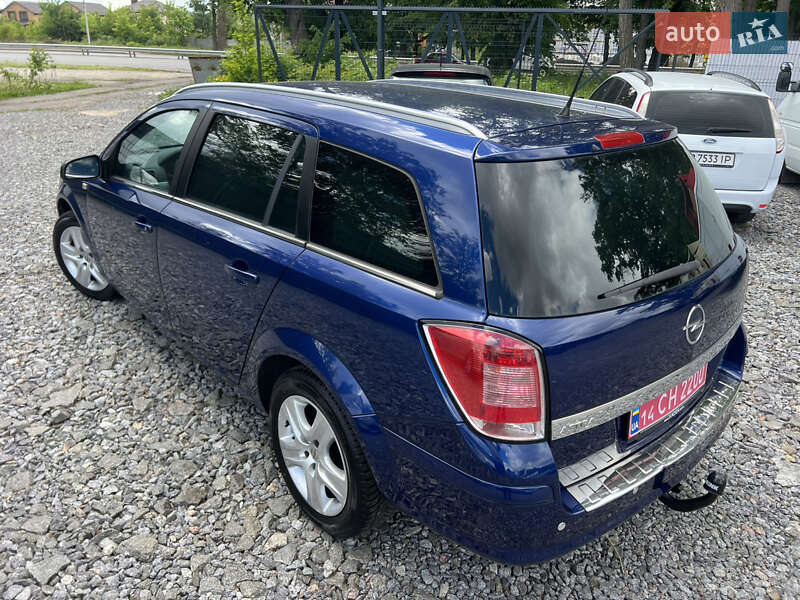 Універсал Opel Astra 2009 в Вінниці