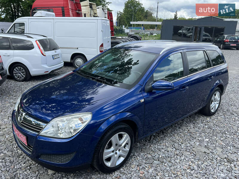 Універсал Opel Astra 2009 в Вінниці