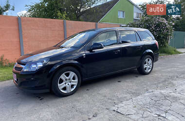 Универсал Opel Astra 2010 в 