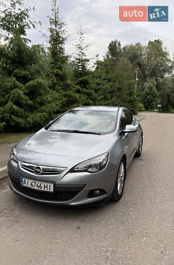 Хэтчбек Opel Astra 2013 в Киеве