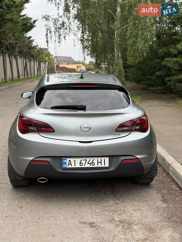Хетчбек Opel Astra 2013 в Києві
