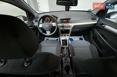 Универсал Opel Astra 2009 в 
