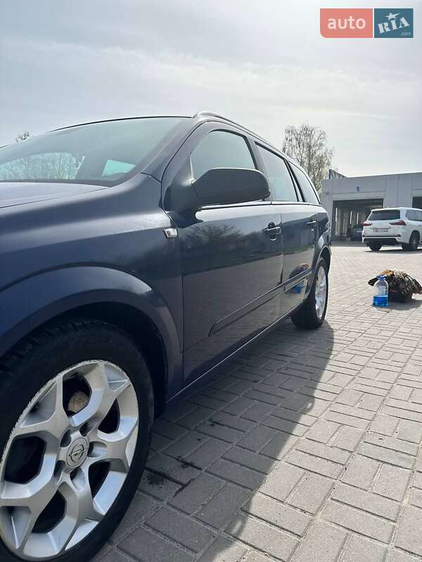 Универсал Opel Astra 2005 в Почаеве фото 4 Универсал Opel Astra 2005 в Почаеве