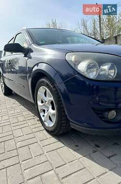 Универсал Opel Astra 2005 в 