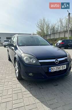 Універсал Opel Astra 2005 в Почаєві