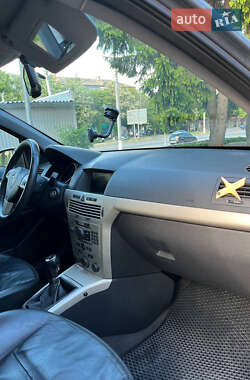 Универсал Opel Astra 2007 в 