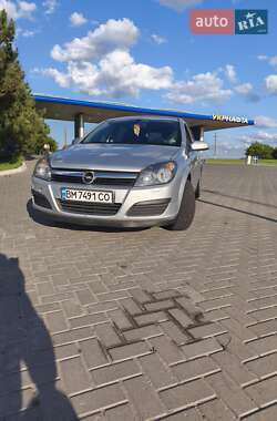 Хэтчбек Opel Astra 2006 в Тростянце
