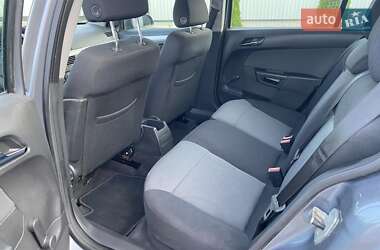 Универсал Opel Astra 2005 в 