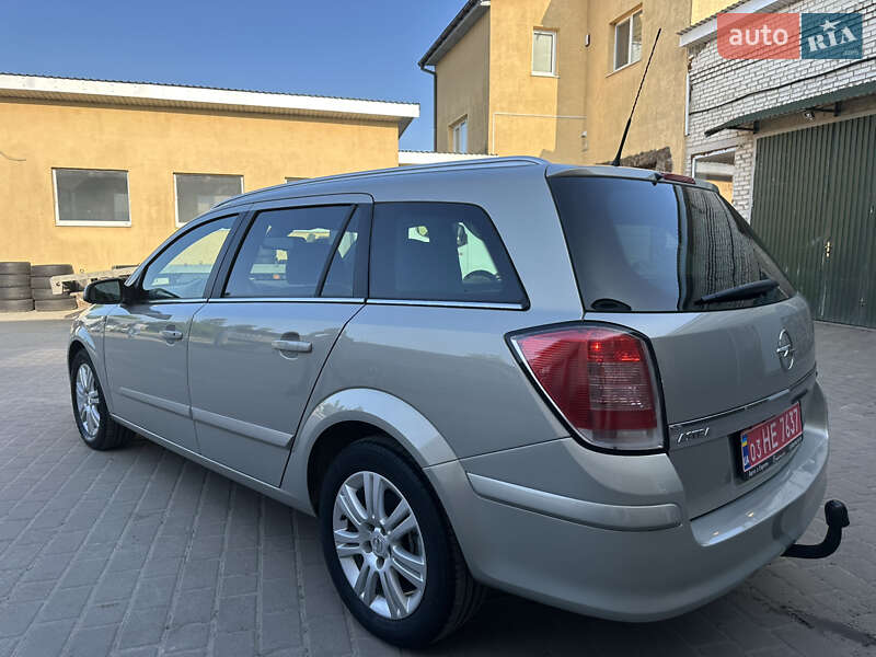 Універсал Opel Astra 2007 в Львові