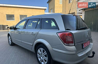 Універсал Opel Astra 2007 в 
