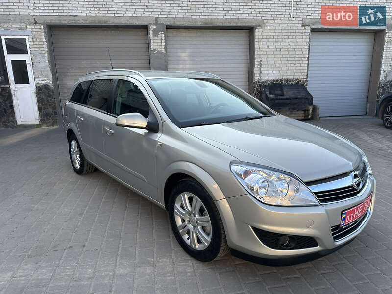 Універсал Opel Astra 2007 в Львові