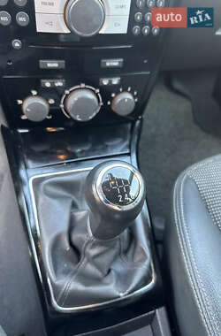 Універсал Opel Astra 2007 в 