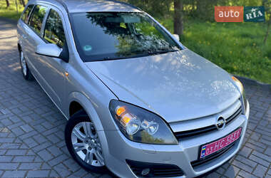 Универсал Opel Astra 2006 в Дрогобыче