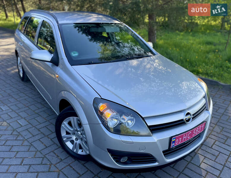 Универсал Opel Astra 2006 в 