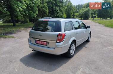 Универсал Opel Astra 2010 в 