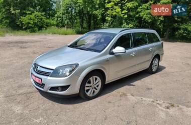 Универсал Opel Astra 2010 в 