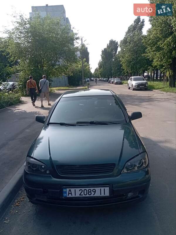 Opel Astra 2004