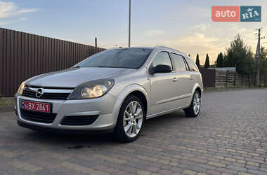 Универсал Opel Astra 2005 в 