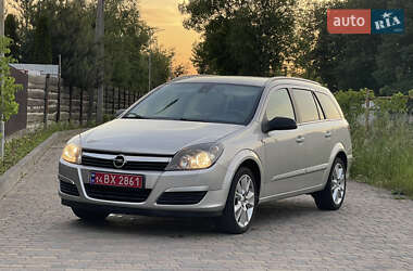 Універсал Opel Astra 2005 в Надвірній