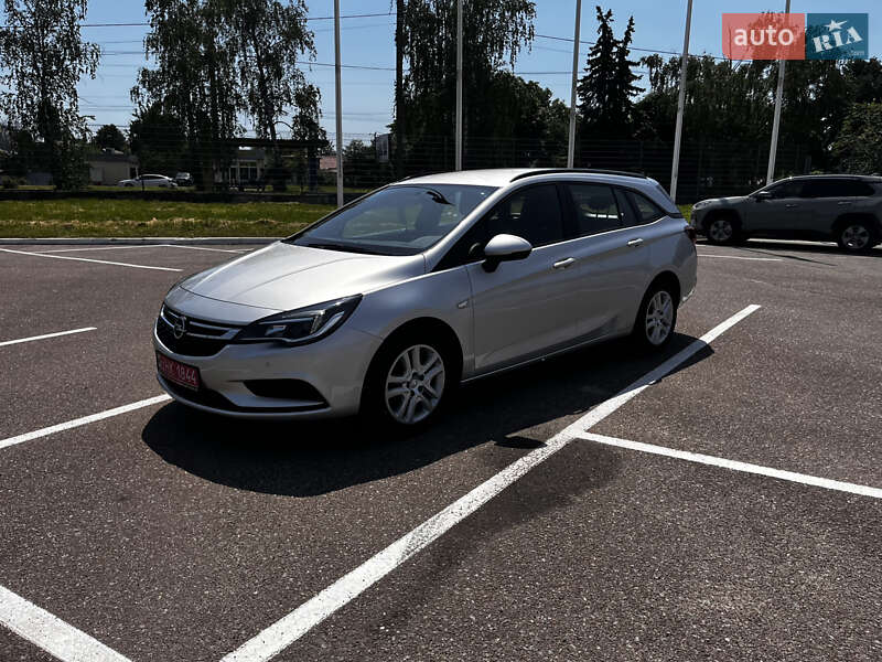 Универсал Opel Astra 2019 в Житомире