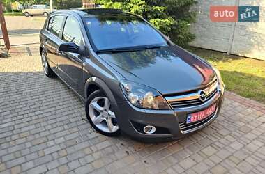 Хэтчбек Opel Astra 2009 в 