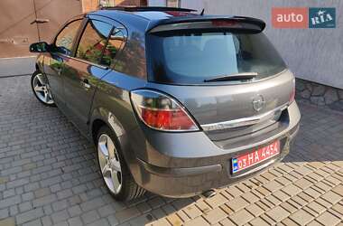 Хэтчбек Opel Astra 2009 в 