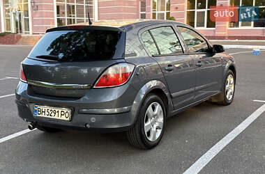 Хетчбек Opel Astra 2006 в 
