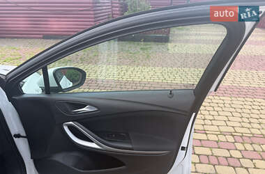 Универсал Opel Astra 2018 в 