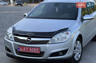 Универсал Opel Astra 2008 в 