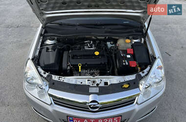 Универсал Opel Astra 2008 в 