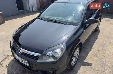 Хэтчбек Opel Astra 2006 в 
