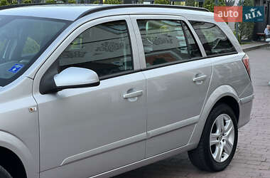 Універсал Opel Astra 2009 в 