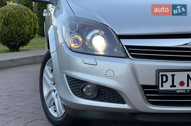 Універсал Opel Astra 2009 в 